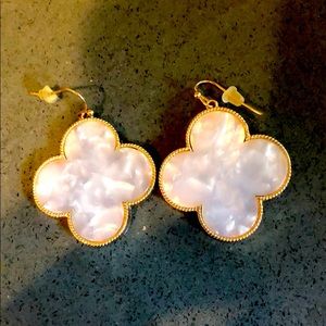 Clover earrings
